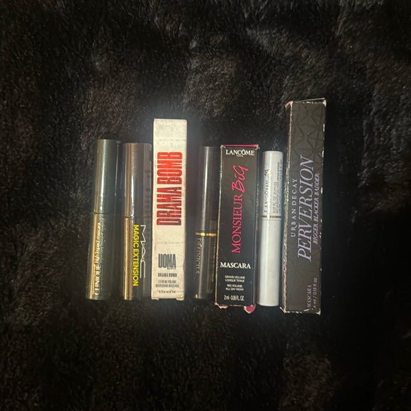 Mascara bundle - Picture 1 of 3